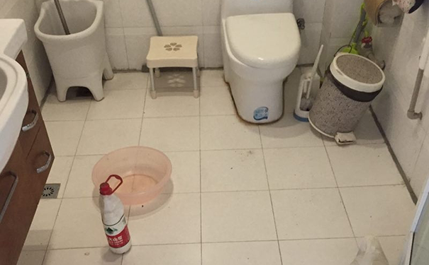 衛(wèi)生間防水補漏一般怎么收費?